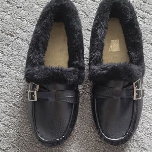 *Never Worn!* Black Fur-Lined Loafers
